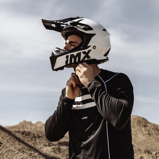 Kask iMX FMX-02 biały