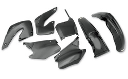 UFO KOMPLET PLASTIKÓW HONDA CR 125/250 '00-'01 KOLOR CZARNY (HO100E001)